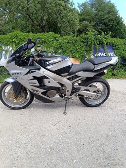 Kawasaki ninja zx-6r - 3