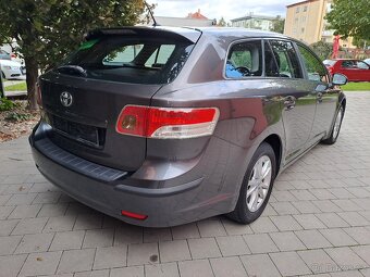 Toyota Avensis 1.8 VVTI Velmi pěkný - 3