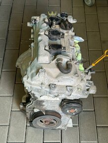 Motor + převodovka Nissan 1.2i HR12 - 3