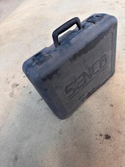 Senco SCN40R pneumatická hřebíkovačka + kufr - 3