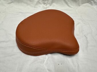 Predám držák sedla, sedlo JAWA 250 350 perák, replika - 3