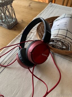 Sluchátka zn. Sony - 3