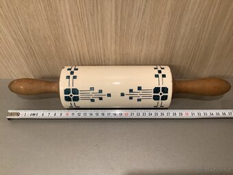 Porcelánový váleček - 3