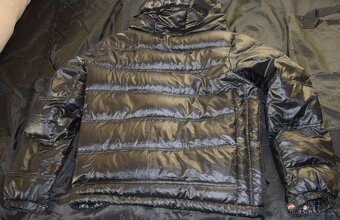 Bunda péřová ZARA velikost S, lehká, teplá, super stav - 3