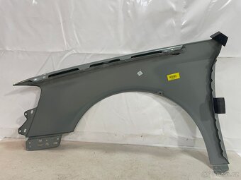 Volkswagen Passat B6 pravý blatník - 3