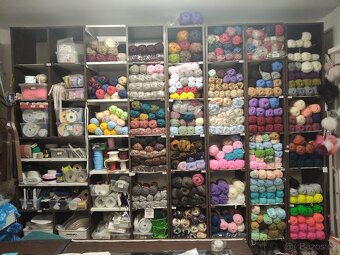 Regály a pulty z prodejny - 3