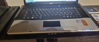 Fujitsu SIEMENS AMILO Pa 2548 . - 3