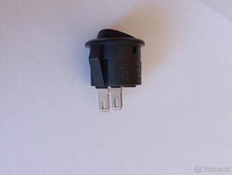 Spínač kolébkový - 3