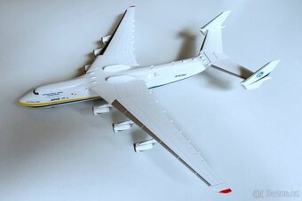 KOVOVÝ MODEL - ANTONOV 225 MRIJA 1:400 - 3