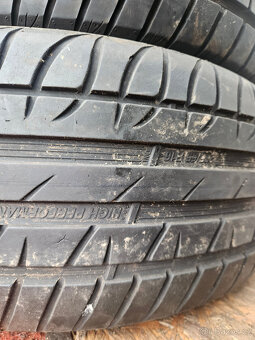 225/55R16 95V Taurus High Performance - 3