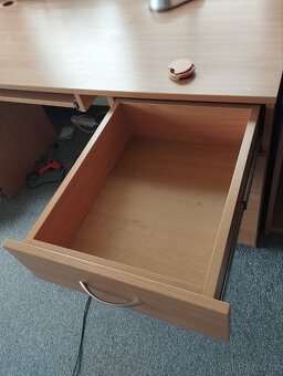 Psací stůl - velký - 3