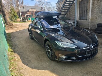 Tesla model S 90D Free Supercharger - 3