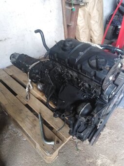 Passat B5,5,96kw,4x4 - převodovka + nekompletní motor. - 3