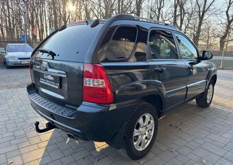 Kia Sportage 2.0 16V benzín manuál 104 kw - 3