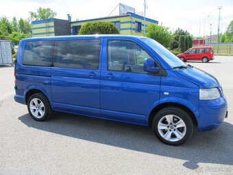 Volkswagen Caravelle 2.5 TDI 7 míst 4 MOTION - 3