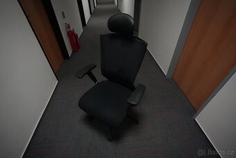 Kancelářská židle SIDIZ T50 - 3