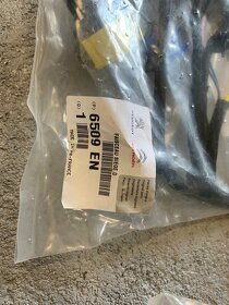 Kabelove svazky pro predni sedacky Peugeot 508 - 3