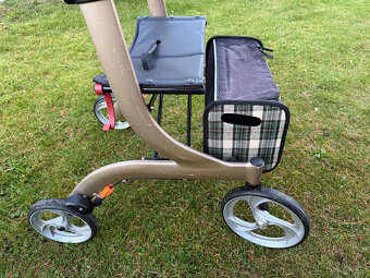 Chodítko pro seniory DMA 102 pěkné - 3