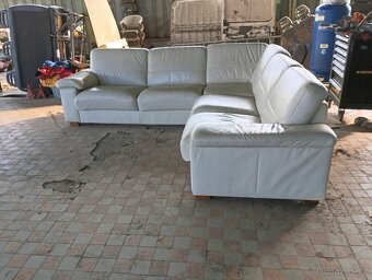 Kožená bílá sedačka - 3