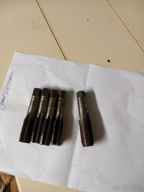 Závitník sadový M20. - 3