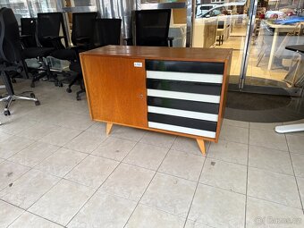 Komoda U-458 J. Jiroutek - 3