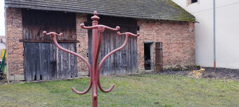 Elegantní kovový věšák – vintage / industriální styl - 3