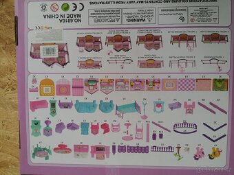 domeček pro panenky + hračky - 3