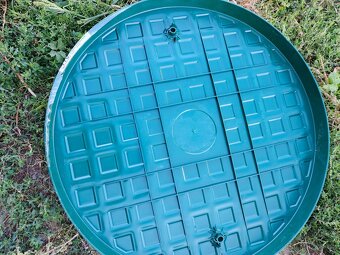 Víko ke vsakovací jimce - 3