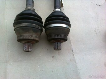 Vw -Aadi hnací fřídel . poloosa. - 3