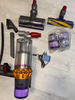 Dyson V15 Detect Absolute 2023 - 3