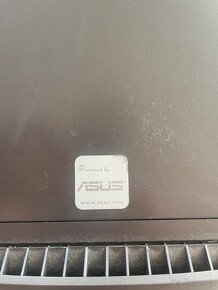 Počítač Asus - 3