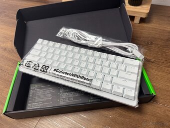 Herní klávesnice Razer Huntsman V3 Pro Mini, bílá - 3