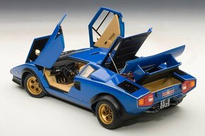 Autoart 1/18 - 3
