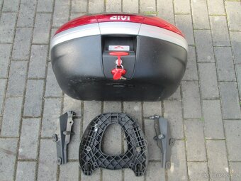 Motokufr Givi 46 l s plotnou - 3