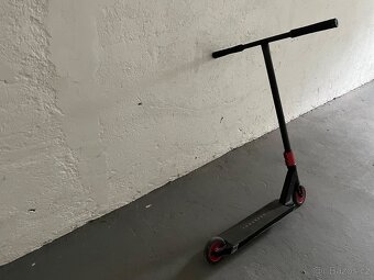 Freestyle koloběžka Urbanartt Primo V3 - 3