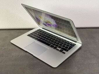 MacBook Air 13" 2017 128GB / 8GB / i5 - DPH - 3