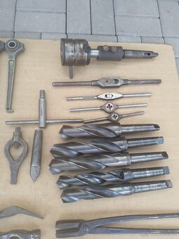 Ráčna,lešenářská ráčna,vrták,výsečník,babka,kovářské kleště. - 3
