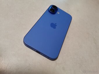 Apple iPhone 16 - 3