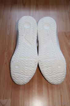 Bílé tenisky_Decathlon_vel. 36 - 3