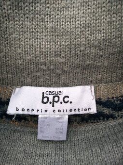 Dámský pletený svetr s rolákovým límcem - 3