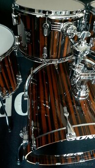 Prodám nové bicí Sonor AQ2- Ebony 150, limitovaná edice - 3