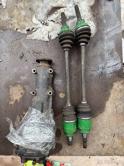 Samosvorný diferenciál Subaru 3,9 - zadní - 3