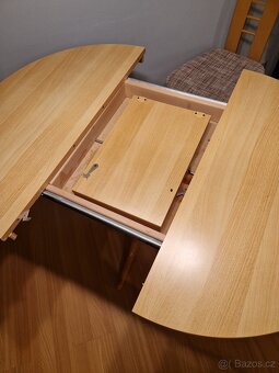 Rozkládací jídelní stůl - 3