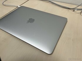 Prodám Macbook 12 retina 512gb - 3