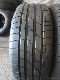 2xletní pneu 225/45/19.Hankook - 3