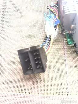 Pioneer MVH 230-BT - 3