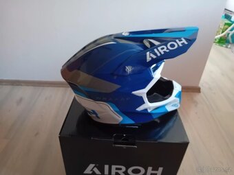 Airoh přilba - 3