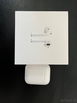 Apple AirPods - 2. generace - 3