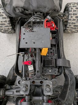 RC auto Punishera4 - 3
