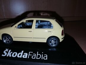 Škoda Fabia 1 hatchback 1:43 kaden - 3